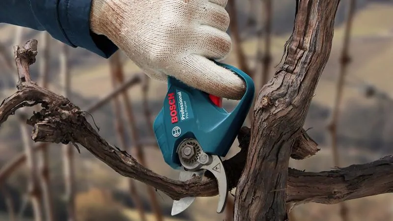 Bosch 06019K1020 Pro Pruner akkus metszőolló (akku és töltő nélkül) kép 9