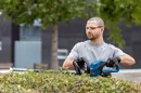 Bosch 06008C9000 GHE 18V-60 akkus sövénynyíró (akku és töltő nélkül) kép 7